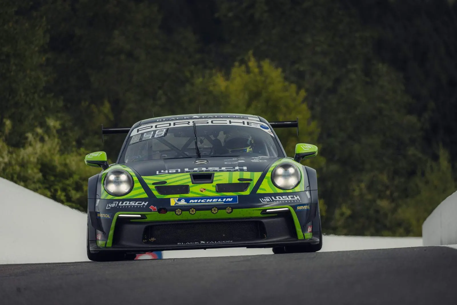 Einzelbild ohne Beschreibung in einer Bildergalerie